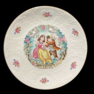 Vintage Royal Doulton Valentines Day Porcelain Plate, 1979